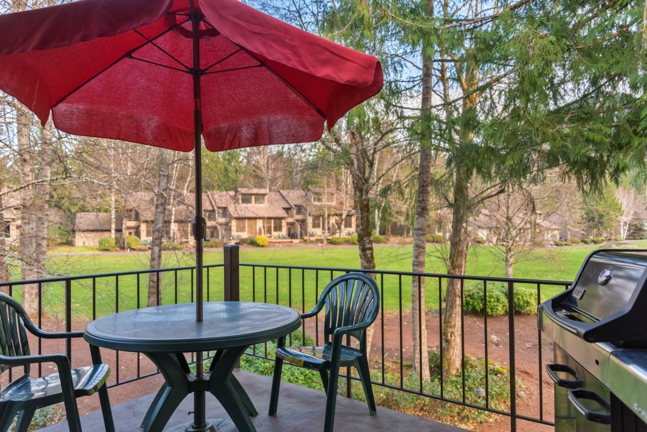 Whispering Woods Resort Welches الغرفة الصورة